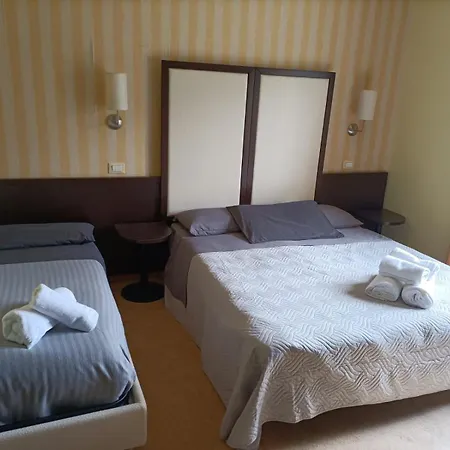 Ξενοδοχείο San Carlo 3*