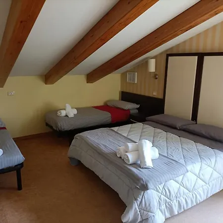 San Carlo 3* צ'סנטיקו