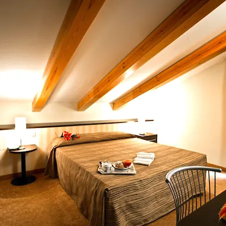 San Carlo Hotel 3*